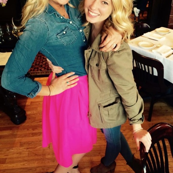 Forever 21 Pink skirt - Picture 2 of 3